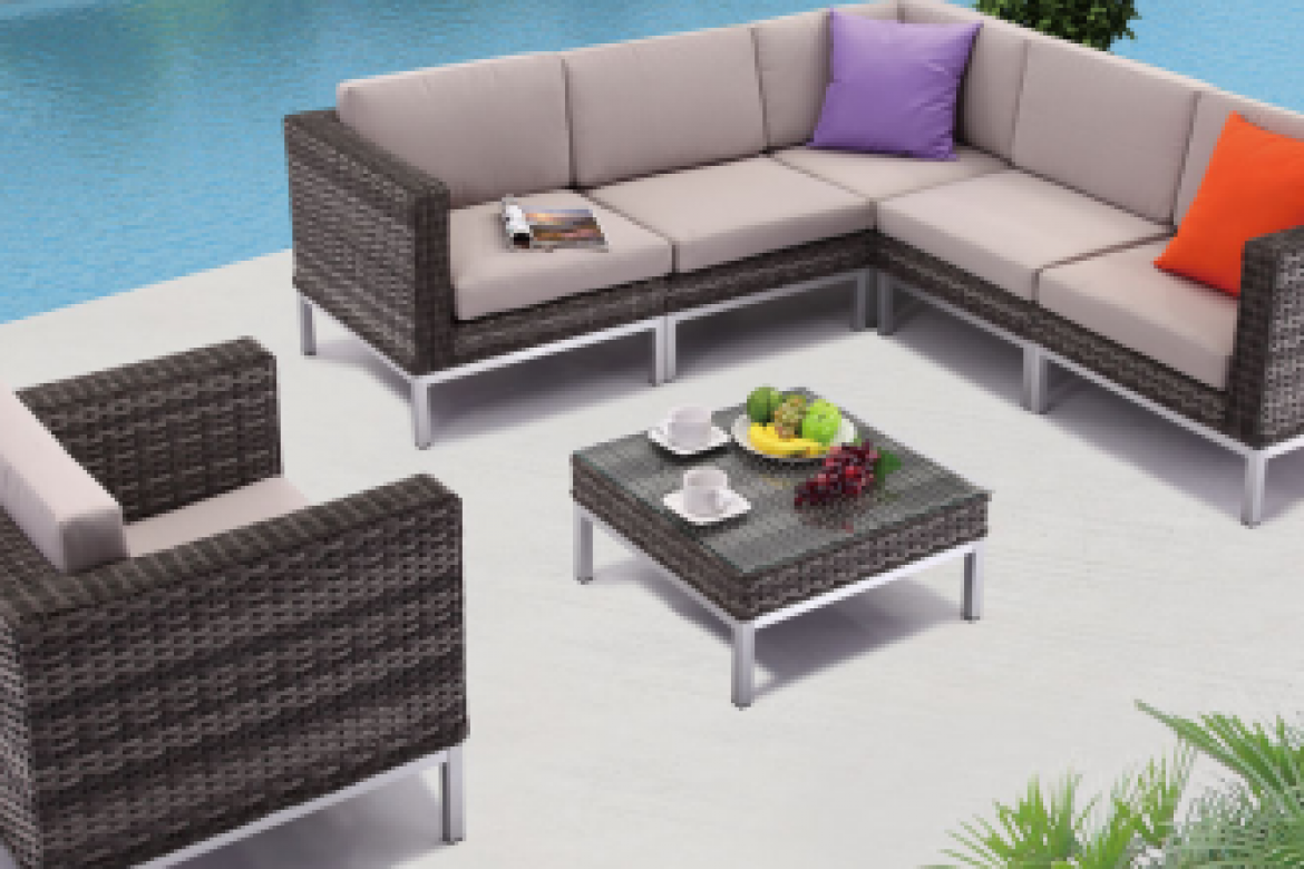 How To Decorate Your Outdoor Space: Outdoor Furniture Trends
